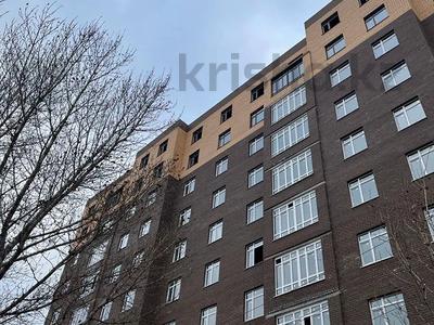 2-комнатная квартира, 87.4 м², Абулхаирхана 147 за ~ 25.8 млн 〒 в Уральске