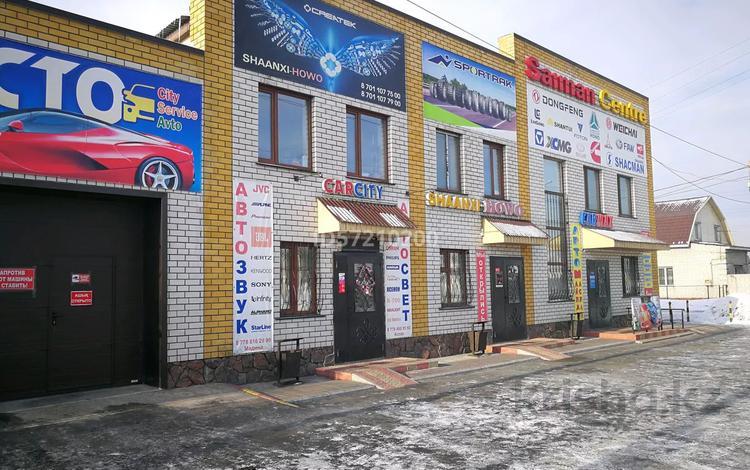 Магазин площадью 600 м², Гагарина 211 — Крупской за 158 млн 〒 в Семее