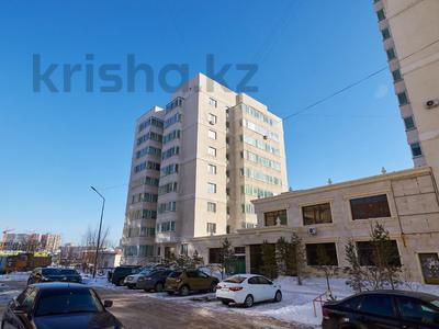 2-комнатная квартира, 72 м², 6/9 этаж, Ильяса Омарова 17 за 24.2 млн 〒 в Астане, Есильский р-н