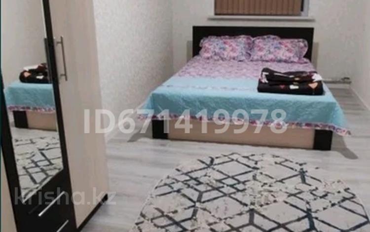 2-комнатная квартира, 80 м², 2/5 этаж посуточно, Микрорайон 1 45 — Нышанов за 12 000 〒 в Туркестане