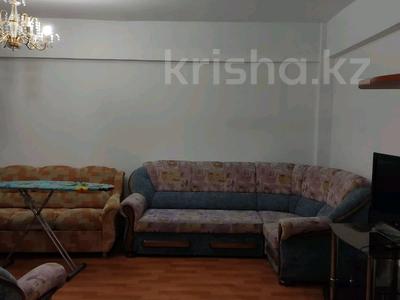 2-комнатная квартира, 65 м², 5/5 этаж помесячно, Джансугурова за 130 000 〒 в Талдыкоргане, Каратал