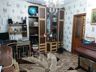 5-комнатный дом, 200 м², 9 сот., Калинина за 28.5 млн 〒 в Шахтинске