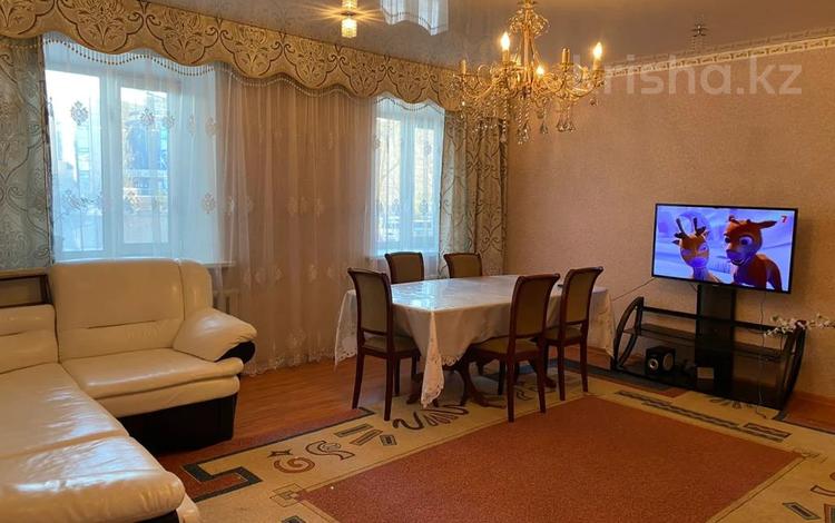 3-комнатная квартира, 76 м², 1/5 этаж, Назарбаева 7 за 21.5 млн 〒 в Кокшетау