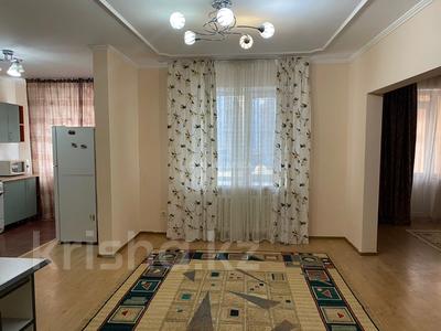 3-комнатная квартира, 120 м², 3/3 этаж, проспект Кабанбай Батыра 16 за 43.5 млн 〒 в Нур-Султане (Астане), Есильский р-н