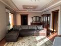 4-комнатная квартира, 200 м², 3/15 этаж посуточно, Кунаева 39 за 35 000 〒 в Шымкенте, Аль-Фарабийский р-н — фото 5