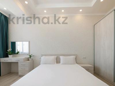 2-комнатная квартира, 56 м² посуточно, Тоголок Молдо 22 за 14 000 〒 в Бишкеке