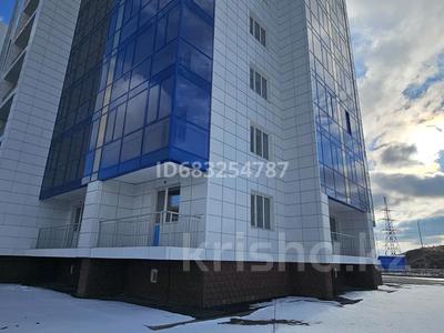 2-комнатная квартира, 68 м², 1/12 этаж, Карагайлы 47Б за 19.1 млн 〒 в Семее