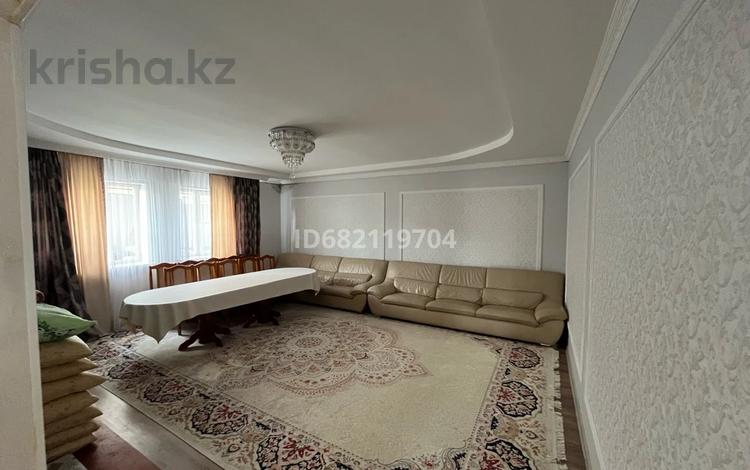 6-комнатный дом, 256 м², 8 сот., Сайран 14 за 85 млн 〒 в Каскелене