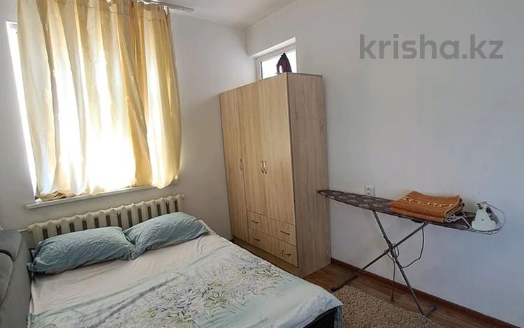 1-комнатная квартира, 45 м², 2/9 этаж по часам, мкр Нурсат 127 за 2 000 〒 в Шымкенте, Каратауский р-н