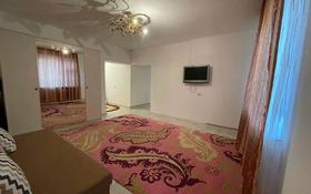 2-комнатная квартира, 58 м², Есимхана 19/2 за 17.5 млн 〒 в Туркестане