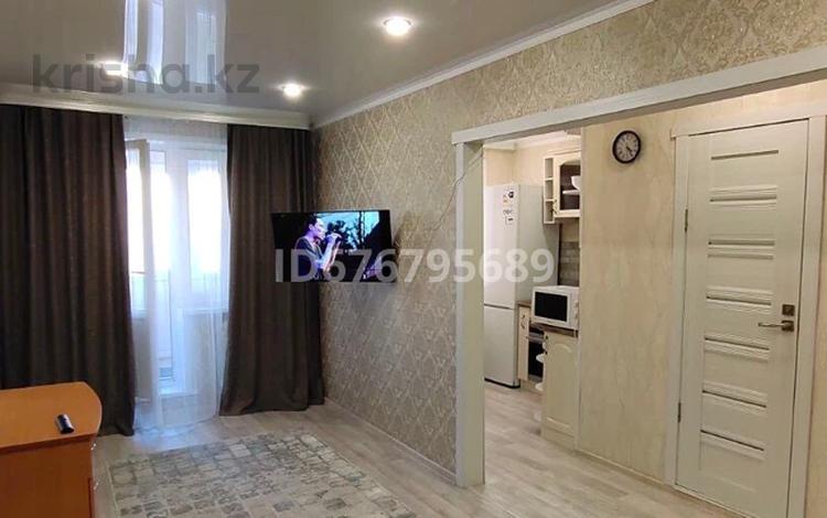 1-комнатная квартира, 29 м², 3/5 этаж посуточно, Бауыржан М 86 за 8 000 〒 в Экибастузе