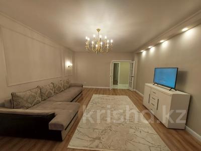 2-комнатная квартира, 70 м², 3/6 этаж посуточно, Сатпаева 48а за 16 000 〒 в Атырау