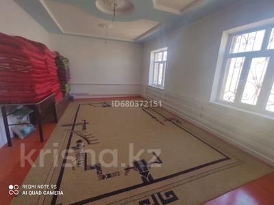 5-комнатный дом, 190 м², 10 сот., Жылаған ата 111 за 30 млн 〒 в Туркестане