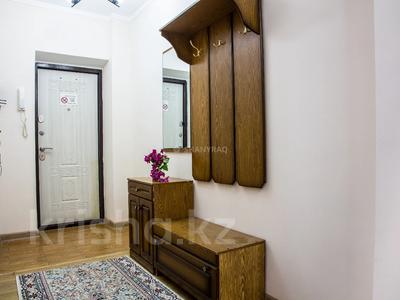 2-комнатная квартира, 70 м², 1/6 этаж посуточно, Сатпаева 48Б за 13 000 〒 в Атырау