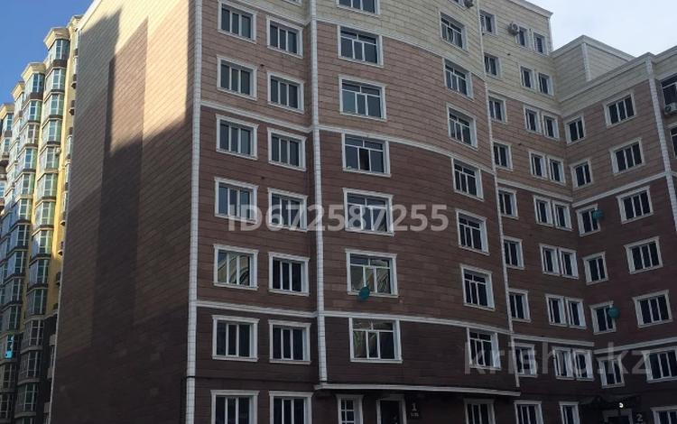 3-комнатная квартира, 111 м², 7/9 этаж, 16-й мкр за 26.5 млн 〒 в Актау, 16-й мкр 