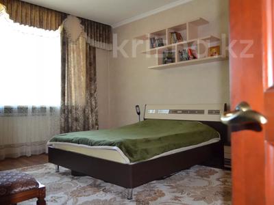 7-комнатный дом, 256 м², 19 сот., Березовая роща 46 за 84.9 млн 〒 в Барнауле