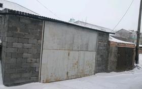 два рядом стоящих гаража по ул.резника. за 8 млн 〒 в Караганде, Казыбек би р-н