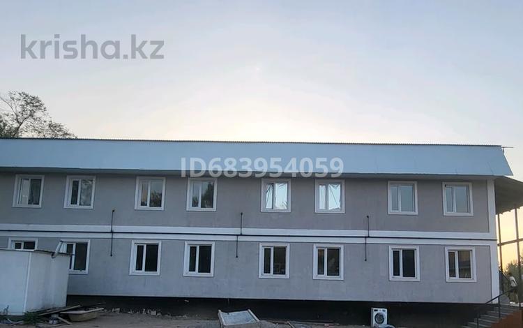 16-комнатный дом, 500 м², 15 сот., Береговая 69 — Рыскулова за 90 млн 〒 в Талгаре