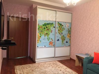 3-комнатная квартира, 120 м² помесячно, Луганского 1 за 650 000 〒 в Алматы, Медеуский р-н