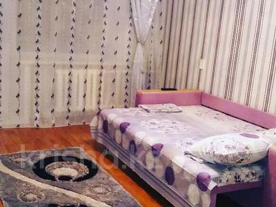 1-комнатная квартира, 35 м², 5/5 этаж посуточно, Ломова за 5 500 〒 в Павлодаре