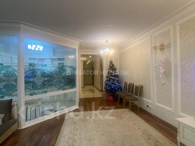 4-комнатная квартира, 169 м², 2/6 этаж, Фурманова 301 за 190 млн 〒 в Алматы, Медеуский р-н