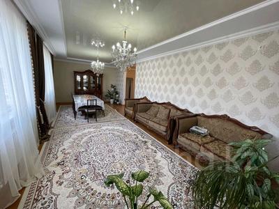 5-комнатный дом, 240 м², 10 сот., Алгабас-1 мкр за 69 млн 〒 в Алматы, Алатауский р-н