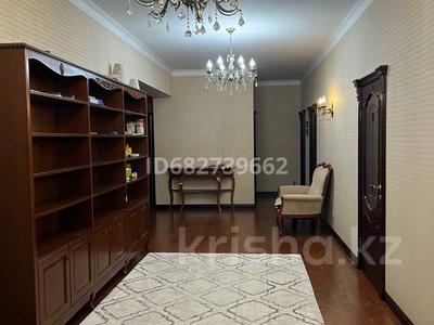4-комнатная квартира, 180 м², 6/21 этаж, Аль-Фараби 21 за 175 млн 〒 в Алматы, Бостандыкский р-н