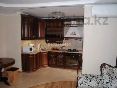 3-комнатная квартира, 70 м², 5/9 этаж, 6 мкр за 33 млн 〒 в Лисаковске