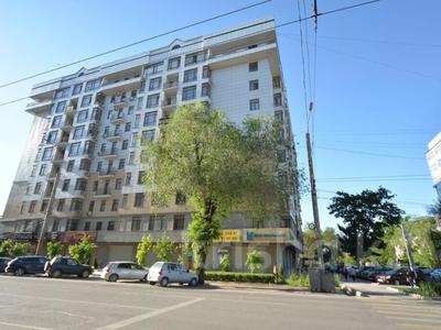 2-комнатная квартира, 70 м², 6/9 этаж посуточно, Уметалиева 84 за 12 500 〒 в Бишкеке