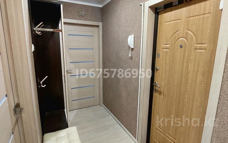 2-комнатная квартира, 45 м², 5/5 этаж, Абая 82 за 9.5 млн 〒 в Темиртау
