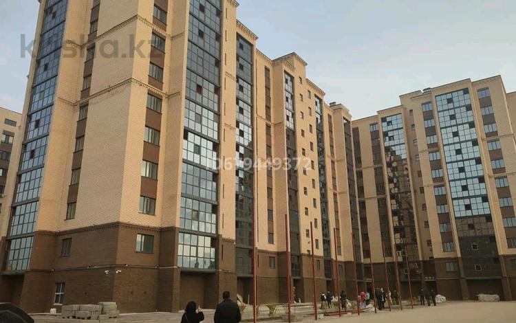 2-комнатная квартира, 50.8 м², 1/10 этаж, Наурызбай батыра 137 за 17 млн 〒 в Кокшетау