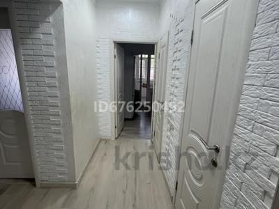 3-комнатная квартира, 63 м², 1/5 этаж, 9-й мкр 2 — Сары арка за 23 млн 〒 в Жезказгане