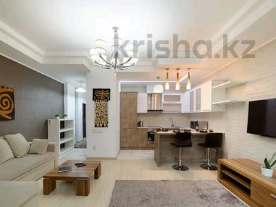 2-комнатная квартира, 72 м², 4/13 этаж посуточно, проспект Манаса 41а за 13 000 〒 в Бишкеке