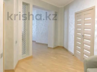 4-комнатная квартира, 180 м² помесячно, Луганского 1 за 1.2 млн 〒 в Алматы, Медеуский р-н
