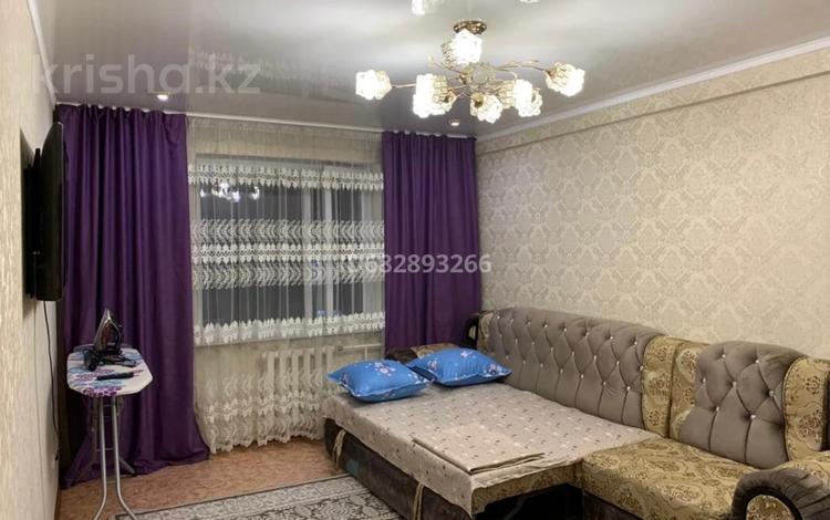 1-комнатная квартира, 52 м², 6/9 этаж по часам, Коктем за 1 500 〒 в Талдыкоргане, мкр Коктем