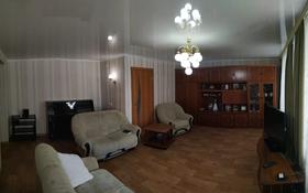 5-комнатная квартира, 121 м², 1/2 этаж, проспект Сатпаева 21 за 45 млн 〒 в Усть-Каменогорске