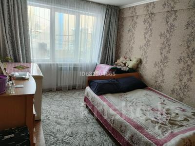 2-комнатная квартира, 54 м², 2/5 этаж, Льва Толстого за 18 млн 〒 в Усть-Каменогорске