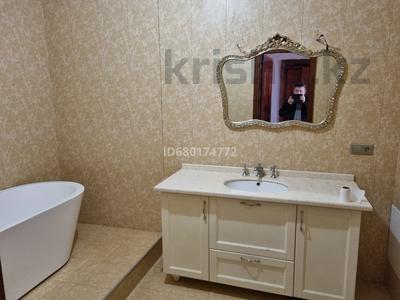 4-комнатная квартира, 275 м², 6/8 этаж, Алихана Бокейханова 19 за ~ 134.5 млн 〒 в Астане, Есильский р-н