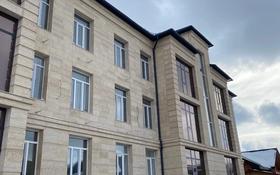 4-комнатная квартира, 100 м², 1/3 этаж, Габдуллы Кулкыбаева 62 за 47 млн 〒 в Караганде, Казыбек би р-н