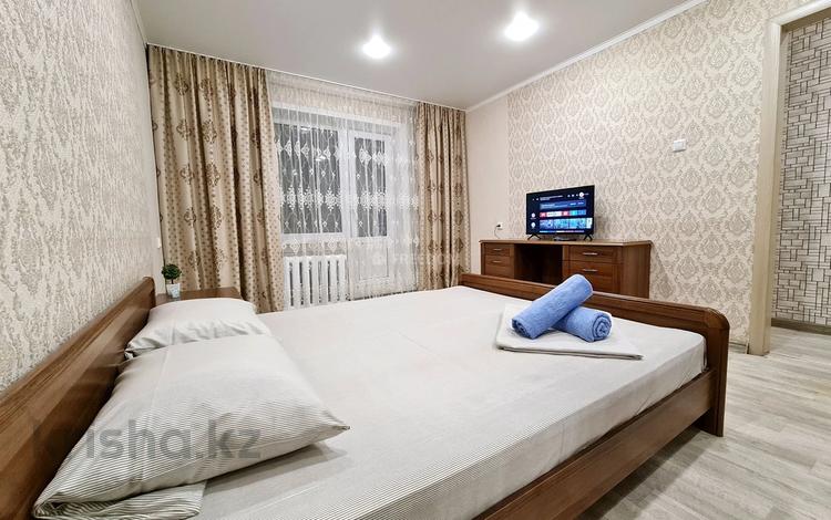 1-комнатная квартира, 36 м² по часам, Естая 146 — Катаева за 2 500 〒 в Павлодаре
