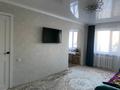 2-комнатная квартира, 48.7 м², 1/5 этаж, Восток-2 6 за 13.5 млн 〒 в Караганде, Алихана Бокейханова р-н — фото 3
