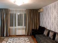 1-комнатная квартира, 50 м², 1/5 этаж по часам, Каратал 18/1 за 2 000 〒 в Талдыкоргане
