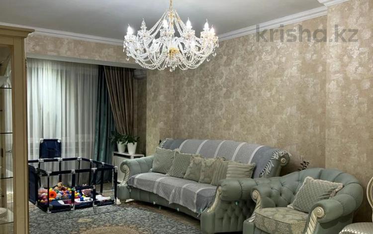 3-комнатная квартира, 135 м², 2/13 этаж, Ходжанова за 110 млн 〒 в Алматы, Бостандыкский р-н