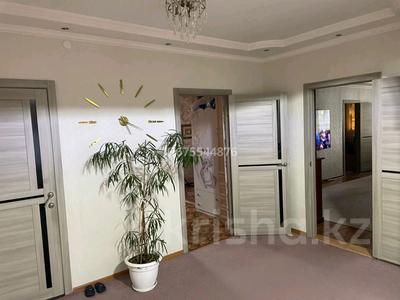 4-комнатный дом, 110 м², 7 сот., Торайгырова — Арынова за 27 млн 〒 в Актобе, мкр Москва