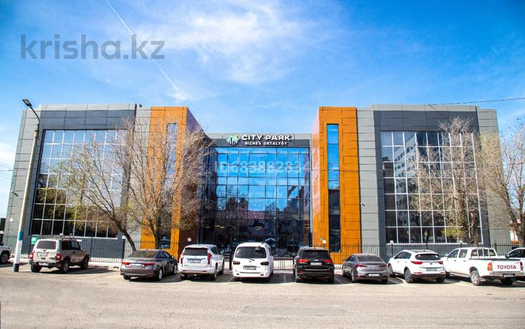 Офисы • 230 м² за ~ 1.8 млн 〒 в Атырау, мкр Сары Арка
