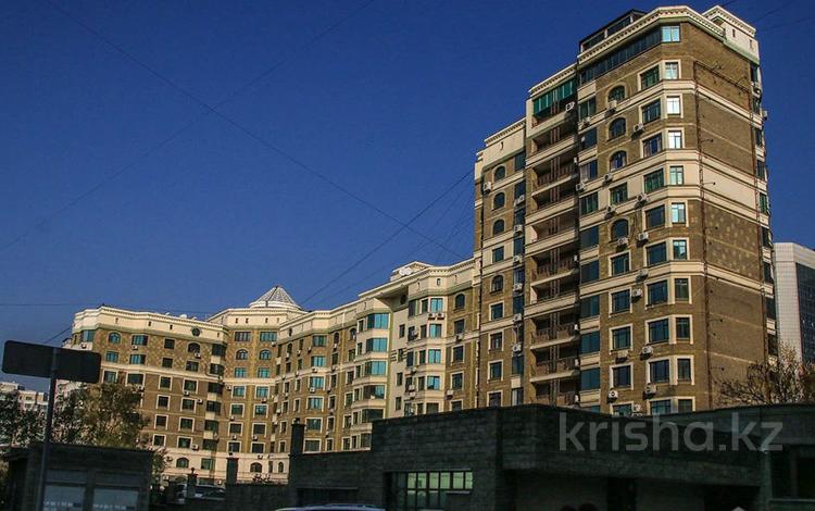 5-комнатная квартира, 260 м², 9/10 этаж помесячно, Мендикулова 105 за 1.1 млн 〒 в Алматы, Медеуский р-н