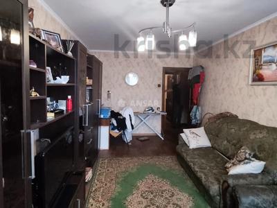 2-комнатная квартира, 54 м², 5/5 этаж, мкр Аксай-3А за 27 млн 〒 в Алматы, Ауэзовский р-н