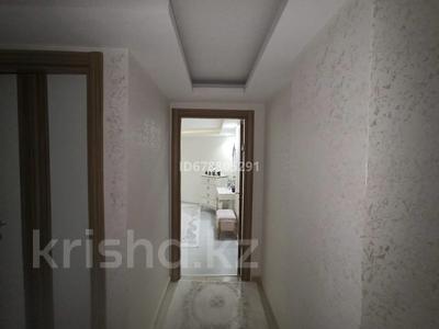 4-комнатная квартира, 176 м², 2/5 этаж, Улукент — Менемен центр за 52 млн 〒 в Измире