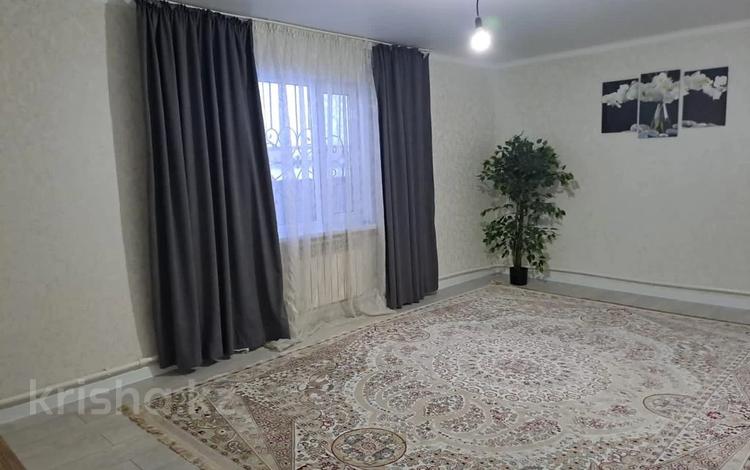 2-комнатный дом, 65.1 м², 10 сот., Беккул баба за 14.4 млн 〒 в Актобе