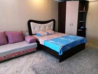 1-комнатная квартира, 32 м² посуточно, улица Казахстан 93 за 8 000 〒 в Усть-Каменогорске